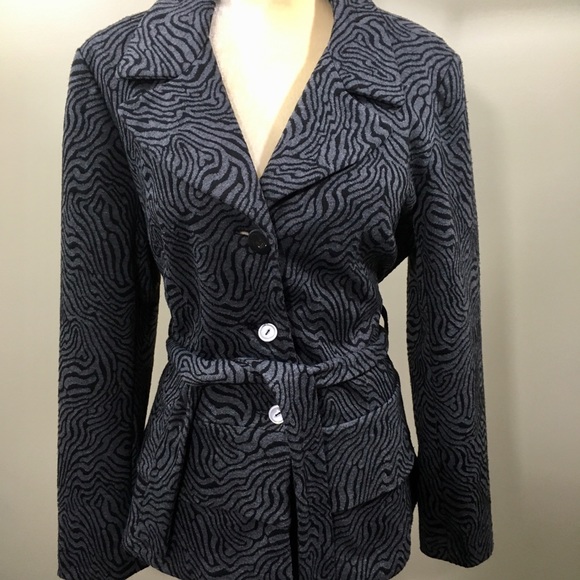 A. Giannetti Jackets & Blazers - 🛍 2 for $35! A. Gianetti Zebra Print Jacket Sz L